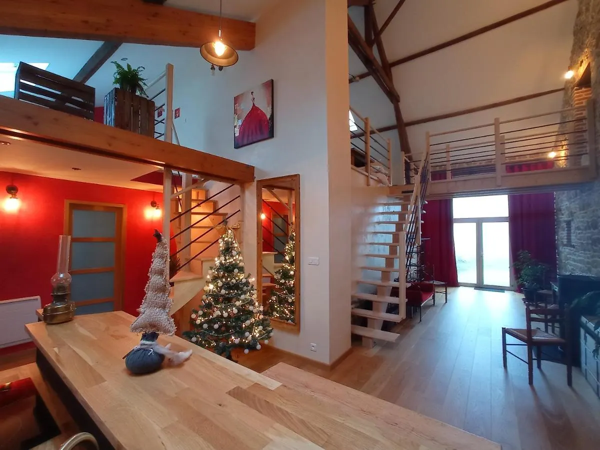 La Grange De Marie A St Angel - Magnifique Grange Renovee En Loft Pour 1 A 6 Pers Villa Saint-Angel  0*, Saint-Angel (Allier) France