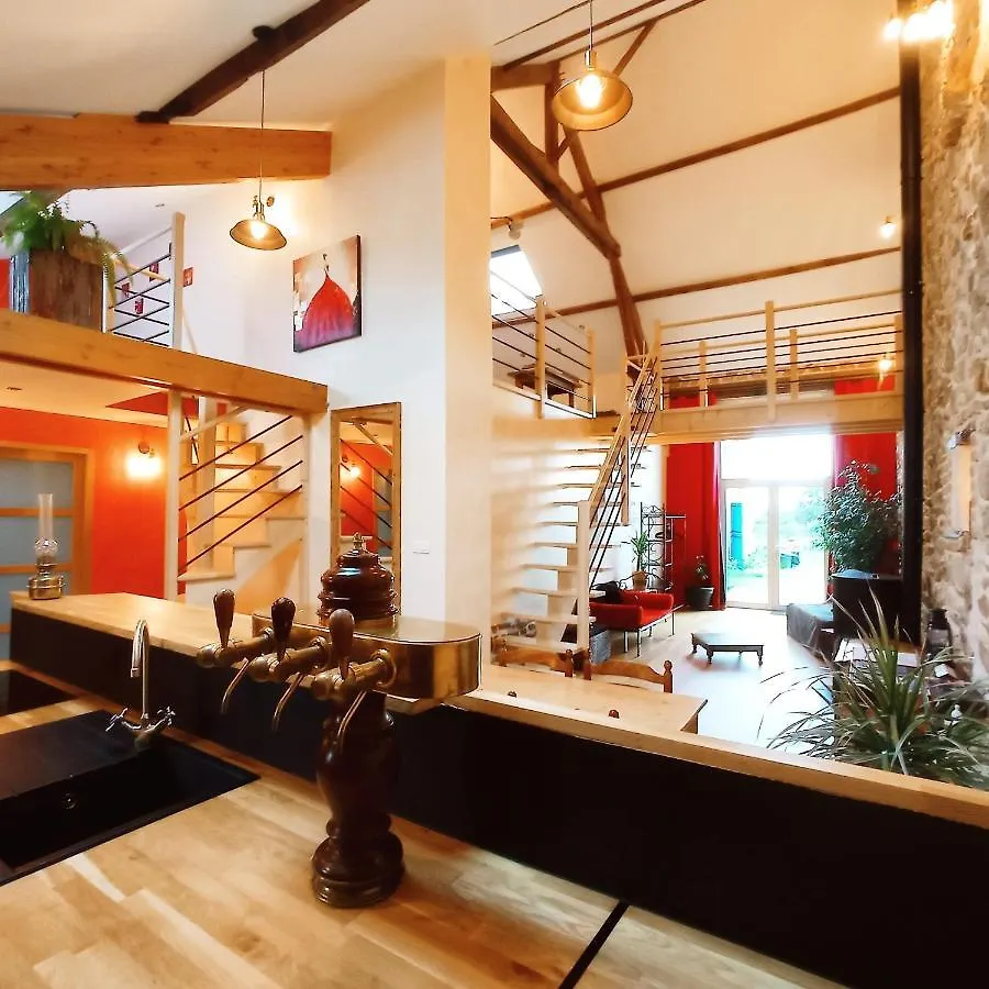 Holiday home La Grange De Marie A St Angel - Magnifique Grange Renovee En Loft Pour 1 A 6 Pers Villa Saint-Angel