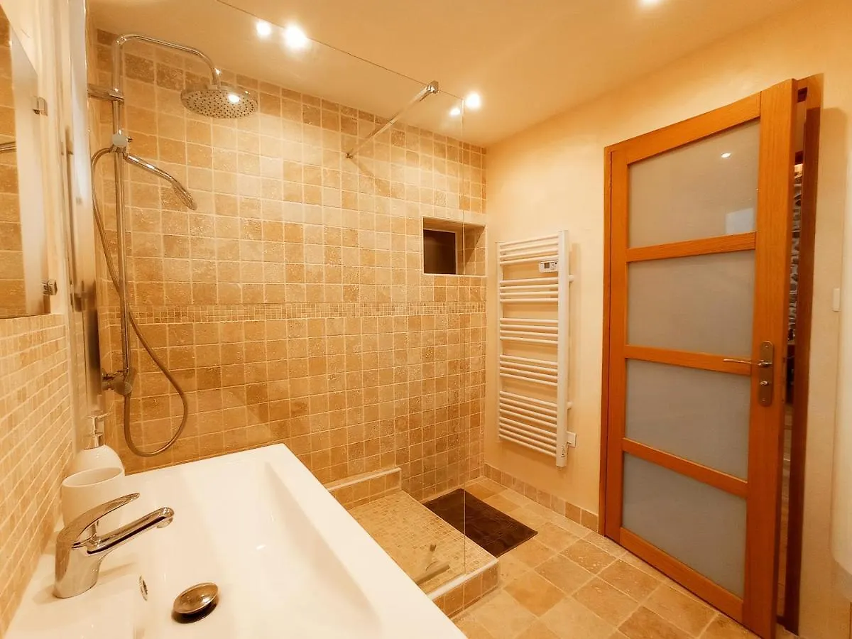 La Grange De Marie A St Angel - Magnifique Grange Renovee En Loft Pour 1 A 6 Pers Villa Saint-Angel  0*, Saint-Angel (Allier) France